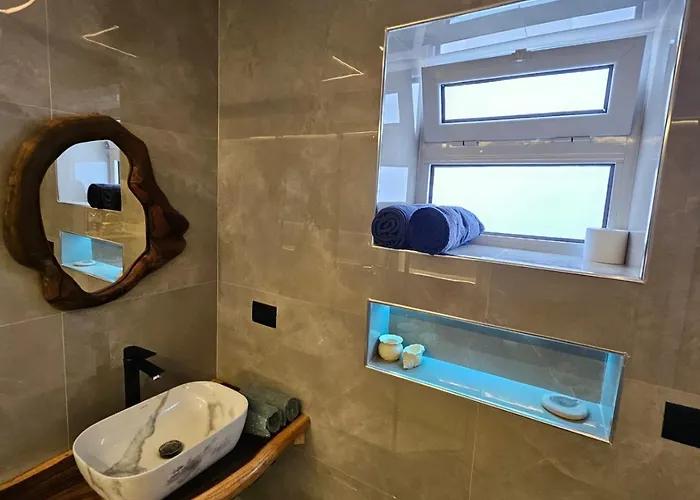 Deluxe Delta Apartman *